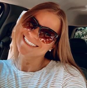 Meet your Posher, Mackenzie